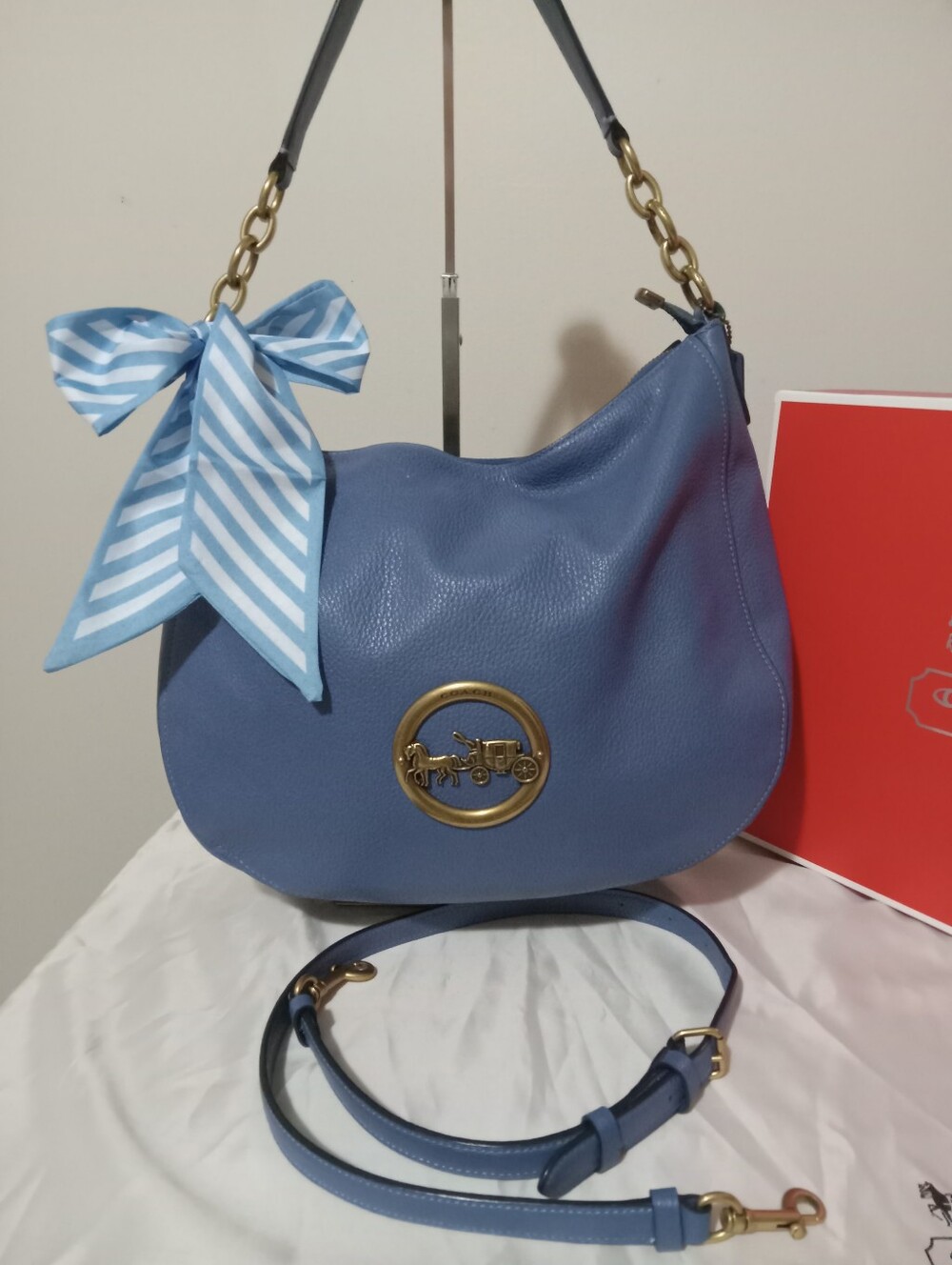 Coach 2019 Elle 2way Hobo Bag EUC - Picture 12 of 16